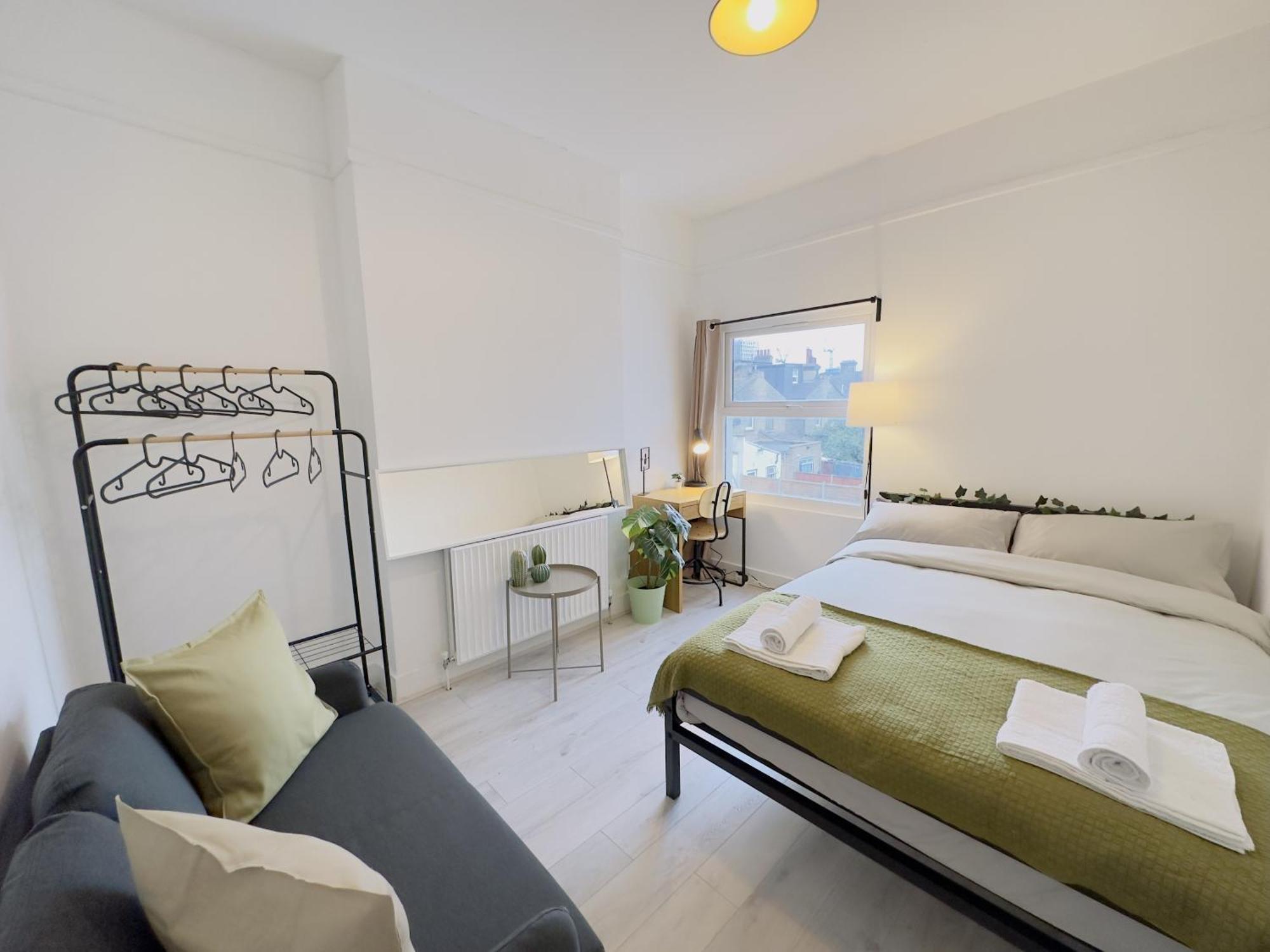 Double Room,1620279168:JPEG